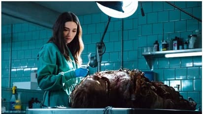 ഒറ്റ എപ്പിസോഡ്, 92% റേറ്റിങ്; ആരാധകരെ ഞെട്ടിച്ച് 'സ്വാമ്പ് തിങ്' പ്രദര്ശനം നിര്ത്തുന്നു!