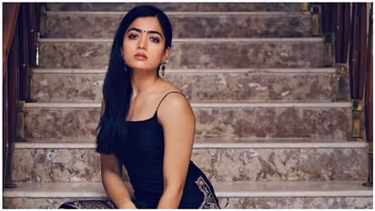 తండ్రి వల్లే బలైందా.. అంతా అసత్యం, ఐటీ రైడ్స్ పై రష్మిక రియాక్షన్!