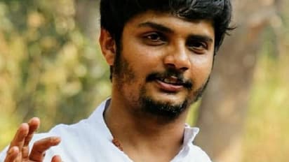 ರಾಜಕಾರಣಿಗಳು ಪರಿಜ್ಞಾನ ಇಟ್ಟು ಮಾತನಾಡಬೇಕು: ವಿನಯ್ ಗುರೂಜಿ