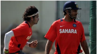 ധോണിയുടെ ബലിദാന് ബാഡ്ജ് ഗ്ലൗസ്: ശ്രീശാന്തിന്റെ പ്രതികരണം