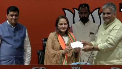 जाने क्यों जयाप्रदा ने खोला आजम खान के खिलाफ मोर्चा, बढ़ेंगी एसपी सांसद की मुश्किलें