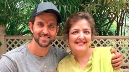 তিনি অসুস্থ! আকাশ থেকে পড়লেন হৃতিকের দিদি সুনয়না