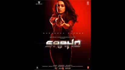 ‘साहो’ का नया पोस्टर रिलीज, प्रभास के बाद श्रद्धा का दिखा दमदार अंदाज