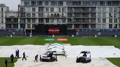 ফের ব্রিস্টলে বরুণদেবের খেল, টসই করা গেল না - হতাশা বাড়ছে সমর্থক মহলে