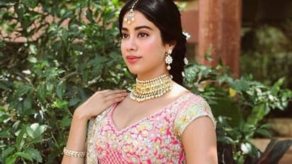 তিরুপতি মন্দিরে সারতে চান বিয়ে, নিজের বিয়ে নিয়ে মুখ খুললেন শ্রীদেবি কন্যা