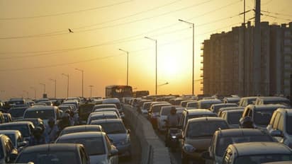 ಬಾದಾಮಿ: ಗೋವಿನಕೊಪ್ಪ ಸೇತುವೆ ಮೇಲೆ ಫುಲ್ ಟ್ರಾಫಿಕ್ ಜಾಮ್!