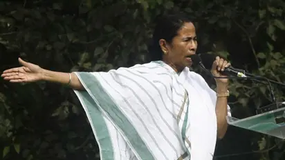 Bengal is mini Pakistan: JD(U) tears into Mamata