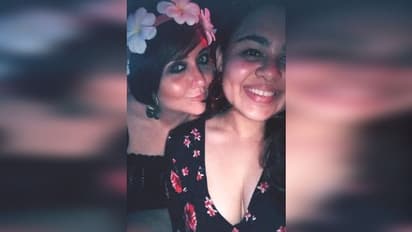 মা-বাবা দুজনেরই দায়িত্ব পালন করেন স্বস্তিকা! ফাদার্স ডে-তে তাই সিঙ্গল মা-দের উইশ করলেন অভিনেত্রী