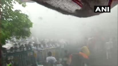 बंगाल में फिर बवाल: बीजेपी कार्यकर्ताओं पर ममता की पुलिस ने बरसाई लाठियां