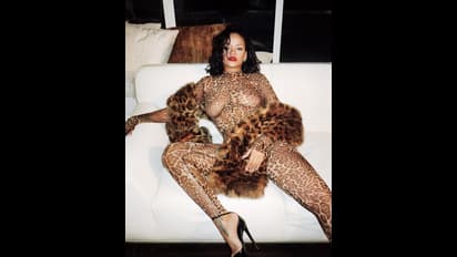 रिहाना ने अपनी तस्वीरें शेयर कर के फैंस को चौंकाया, देखिए ये 7 PHOTOS