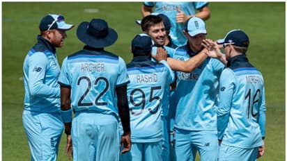 IPL 2022 Update: आईपीएल से बाहर हुआ इंग्लैंड का ये सबसे खतरनाक गेंदबाज