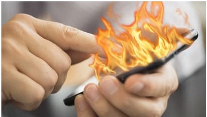 smartphones explode: స్మార్ట్‌ఫోన్‌లు ఎందుకు పేలుతాయి?  నివారించ‌డం ఎలా?