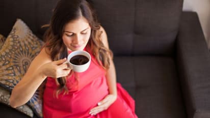 ഗർഭകാലത്ത് ചായയും കാപ്പിയും കുടിക്കാമോ; പഠനം പറയുന്നത്