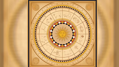 কেমন কাটবে আজ ছুটির দিন, জেনে নিন আজকের রাশিফল