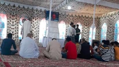 বিয়ের আসরেই চলছে ভারত পাক ম্যাচ,কাশ্মীরের দম্পতির কীর্তি ভাইরাল