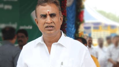 மும்பைக்கு தாராவின்னா சென்னைக்கு கண்ணகி நகர்..!! அமைச்சர் எஸ்.பி வேலுமணி போட்ட அதிரடி டுவிட்..!!