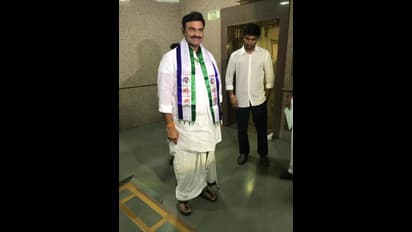 పవన్ కళ్యాణ్ ఢిల్లీ టూర్: వైసీపీ ఎంపీ నివాసంలో బస..?