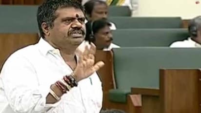 ప్రభుత్వ పాఠశాలల్లో ఉర్ధూ మీడియం: మంత్రి అవంతి ప్రకటన