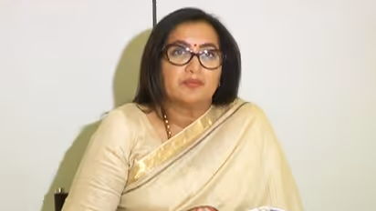 ಸುಮಲತಾಗಾಗಿ ಮುಂದೆ ಬಂದ ಟ್ರೈನ್: ನಾನ್ ಮಾಡಿದ್ದು ತಪ್ಪಲ್ಲ ಎಂದ ಸಂಸದೆ