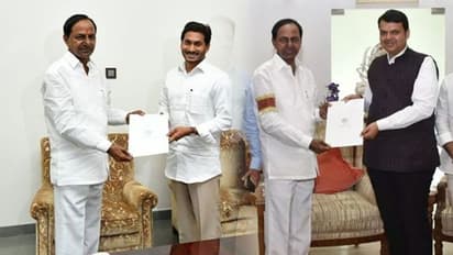 కాళేశ్వరం ప్రాజెక్టు ప్రారంభం: మోడీని పిలువని కేసీఆర్, భయం అదేనా..