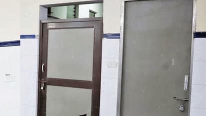 ராஜீவ்காந்தி அரசு மருத்துவமனையில் தண்ணீர் பஞ்சத்தால் கழிப்பறைகள் மூடல்..? நோயாளிகள் அவதி..!