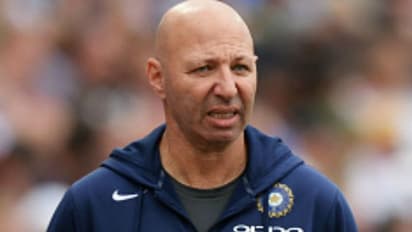 ఐపీఎల్ 2022ని తాకిన కరోనా వైరస్... ఢిల్లీ క్యాపిటల్స్ ఫిజియోకి పాజిటివ్...