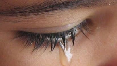 ఆడవారి కన్నీళ్ల వాసనకు ఇంత పవర్ ఉంటుందా?