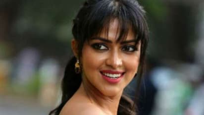 ప్రేమలో ఉన్నా.. అతడు ఇండస్ట్రీ వ్యక్తి కాదు: అమలాపాల్!