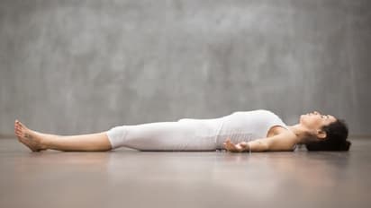 ನೀವು ಸೋಮಾರಿಯಾಗಿದ್ರೂ ಶವಾಸನ ಮಾಡಿ ಆರೋಗ್ಯ ಸಮಸ್ಯೆ ನಿವಾರಿಸಬಹುದು… 