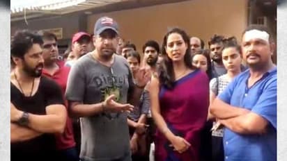 షూటింగ్ లో చిత్రబృందంపై దాడి.. గాయపడ్డ దర్శకుడు!