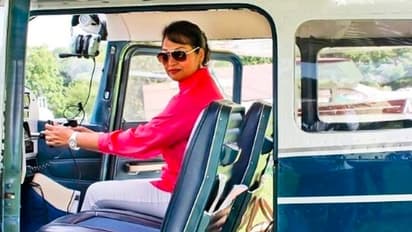 விமானம் ஓட்ட லைசென்ஸ் பெற்ற ரஜினி - கமல் பட ஹீரோயின்!