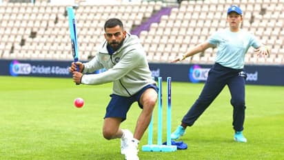 বিলেতে বিরাট ক্রিকেট-গুরু! সঙ্গী হার্দিক-রাহুল, শিক্ষা দিলেন বেবিসিটারও