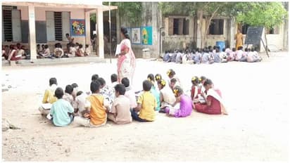 ಗಂಗಾವತಿ: ವಿರೂಪಾಪುರಗಡ್ಡೆ ಶಾಲಾ ಮಕ್ಕಳಿಗೆ ಮಾತಾ ಆಶ್ರಮದಲ್ಲಿ ಪಾಠದ ವ್ಯವಸ್ಥೆ