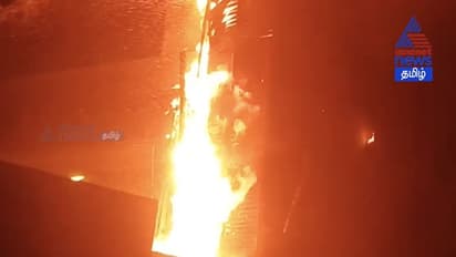 తన ప్రేమకు అడ్డుగా ఉన్నారని.. సొంత ఇంటికే నిప్పు