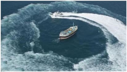 நடுக்கடலில் கேரள கப்பல் மாயம் – 243 பேர் என்ன ஆனார்கள்…?