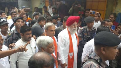 পুলিশ কর্তার কলার ধরে নিয়ে গেল জনতা, ভাটপাড়ায় দিশেহারা পুলিশ