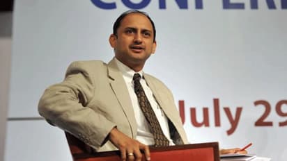 ഇന്ത്യന്‍ ബാങ്കുകള്‍ ഷാംപൂ കമ്പനികളെ ഈ കാര്യത്തില്‍ കണ്ടുപഠിക്കണമെന്ന് വിരാല്‍ ആചാര്യ