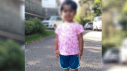 பெற்றோருடன் தூங்கிய இரண்டரை வயது பெண் குழந்தை கிணற்றில் சடலமாக மீட்பு... கோவையில் பரபரப்பு..!