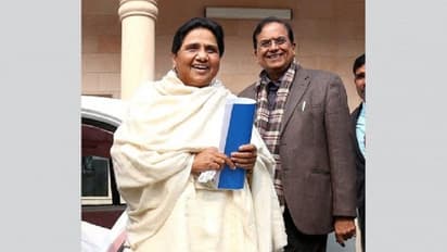 बीएसपी में छिड़ी दूसरे नंबर की जंग, किसका चलेगा माया के बाद सिक्का