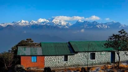 দিঘা-পুরী নয়, হাতে সময় কম থাকলে যান হি বারমিওক! কীভাবে যাবেন, কোথায় থাকবেন জানুন