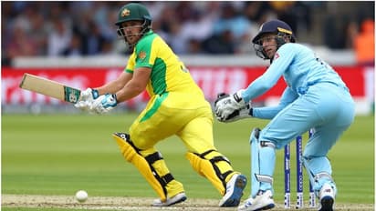 ప్రపంచ కప్: విజృంభించిన ఆసీస్ బౌలర్లు, ఇంగ్లాండు చిత్తు