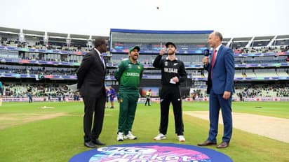 টসে জিতল নিউজিল্যান্ড, মরণ-বাঁচন ম্য়াচে আগে বল করছে পাকিস্তান