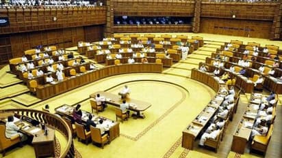 ഭൂമി മതിപ്പ് വില 3000 വാങ്ങുന്നത് 1.60 ലക്ഷത്തിന്; മലയാളം സര്വ്വകലാശാലയില് വന് അഴിമതിയെന്ന് പ്രതിപക്ഷം