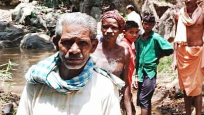 ಪದ್ಮಶ್ರೀ ಪಡೆದ ಬಳಿಕ ಕೆಲಸ ಸಿಗುತ್ತಿಲ್ಲ: ಇರುವೆ ಮೊಟ್ಟೆ ತಿಂದು ಜೀವನ ನಡೆಸ್ತಿದ್ದಾನೆ ರೈತ!