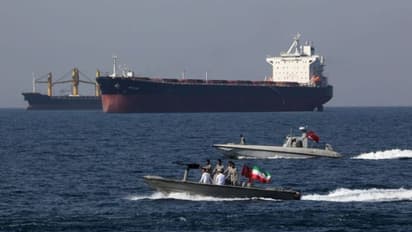 హెర్ముజ్ జలసంధిలో ఉద్రిక్తత: బ్రిటిష్ ట్యాంకర్ను అడ్డగించిన ఇరాన్