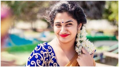 ’பிக்பாஸ்ல அந்த ஸ்ரீலங்கா பொண்ணை நினைச்சா திக்கு திக்குனு இருக்கு’...கதறும் நடிகை கஸ்தூரி...