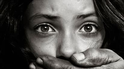 16 வயது சிறுமிகள்.. பண ஆசை காட்டி கடத்திய வாலிபர்கள்.. சுற்றி வளைத்த காவல்துறை!!