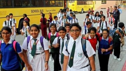 ఆర్టీసీ సమ్మె: దసరా సెలవుల పొడగింపుపై గందరగోళం