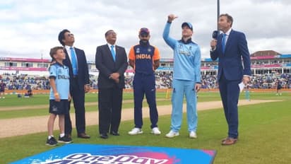 দলে বড় বদল, বিরাট ঘোষণায় মাঠে উল্লাস! টসে জিতে আগে ব্যাট করছে ইংল্যান্ড