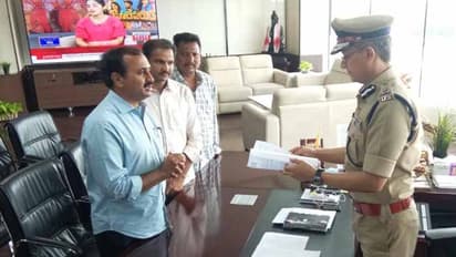 జగన్, సుచరితపై అభ్యంతరకర పోస్టులు: టీడీపీపై డీజీపీకి ఆర్కే ఫిర్యాదు